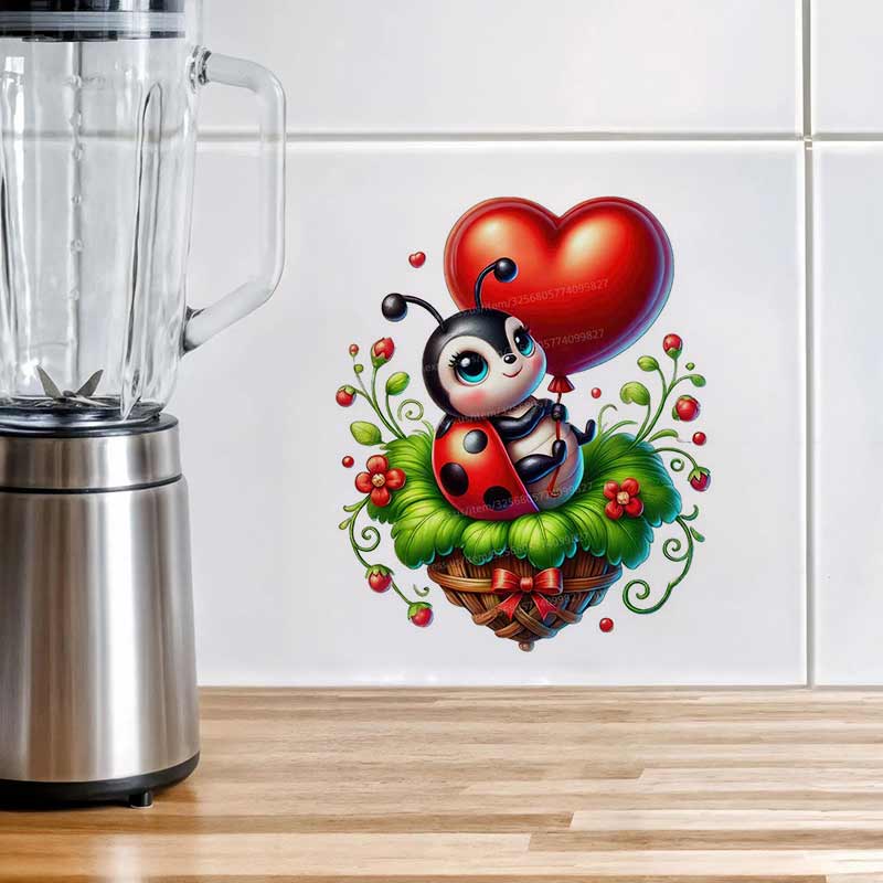 Leuke lieveheersbeestje muurst - Baby Nursery Panelling recensie en prijs
