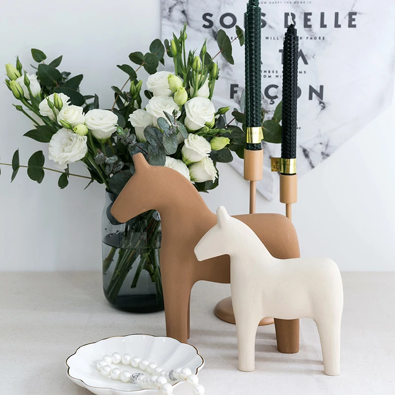 Noordse houten paardenornament - Baby Nursery Table recensie en prijs